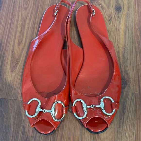 Gucci red Patton leather peep to flats with horse bit size 8.5 - Picture 1 of 8